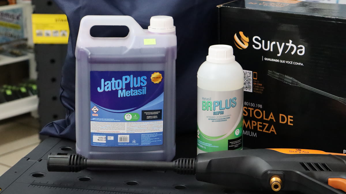 Pistola de limpeza Suryha e químicos JatoPlus e BR Plus